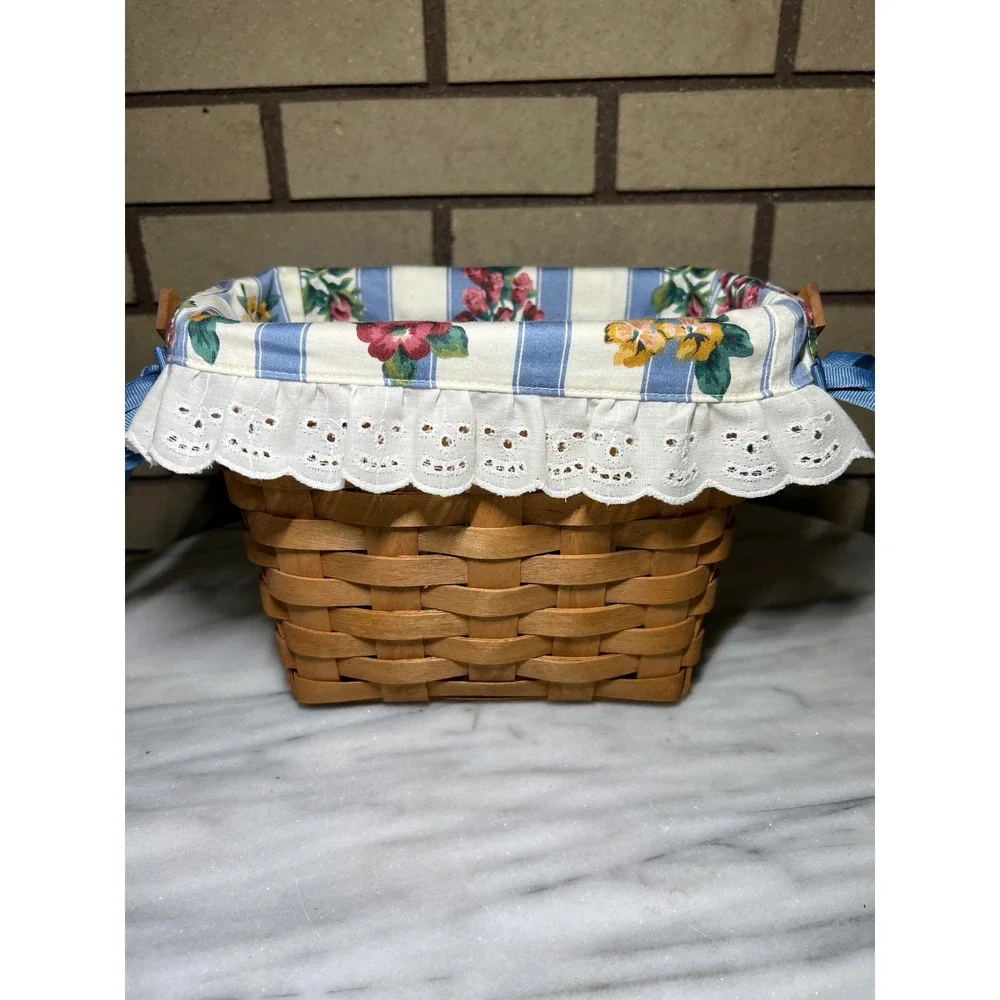 Longaberger 1991 Tour Basket Signed Family Members Floral Liner Brass Plaques